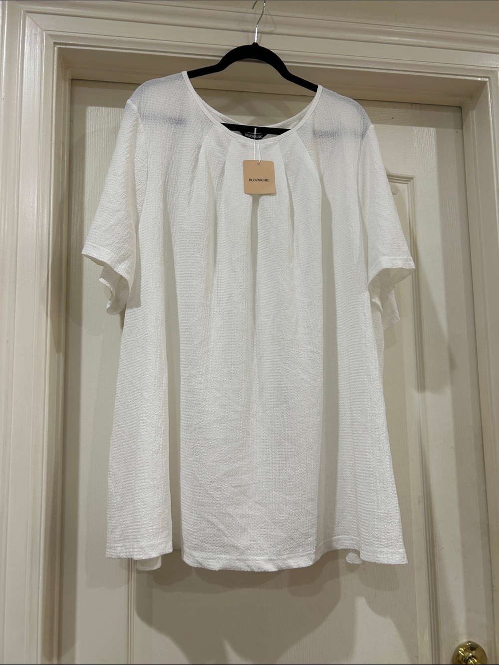 Bloomchic White Textured Pleat-Neck Short Sleeve Top